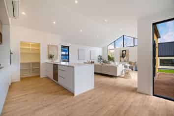 5 Rowe Drive, Jacks Point