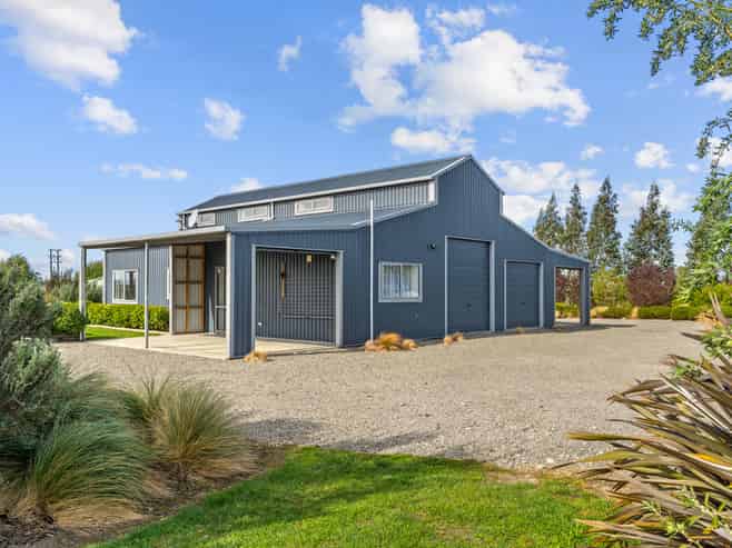 353 Hughes Line, Carterton