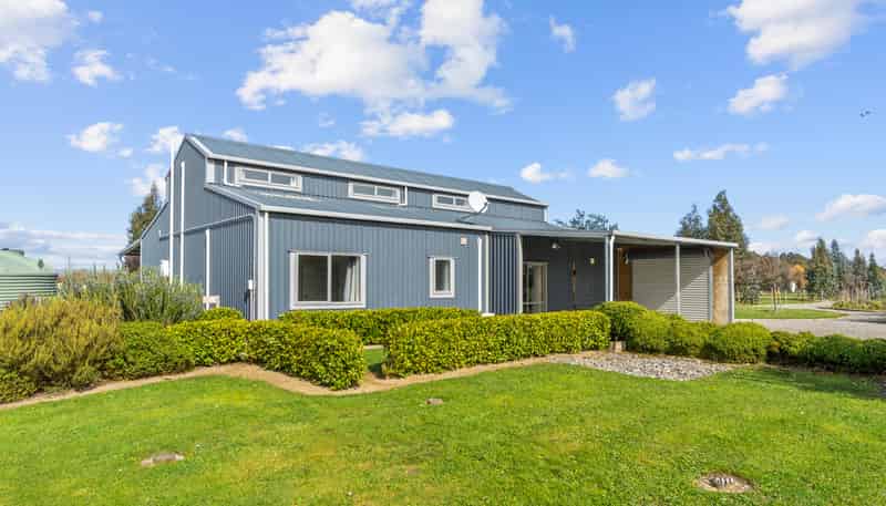 353 Hughes Line, Carterton