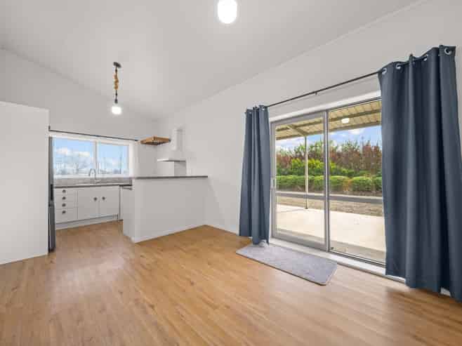 353 Hughes Line, Carterton