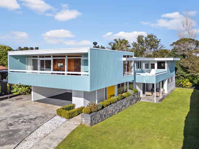 8 Kirkmay Place, Saint Heliers