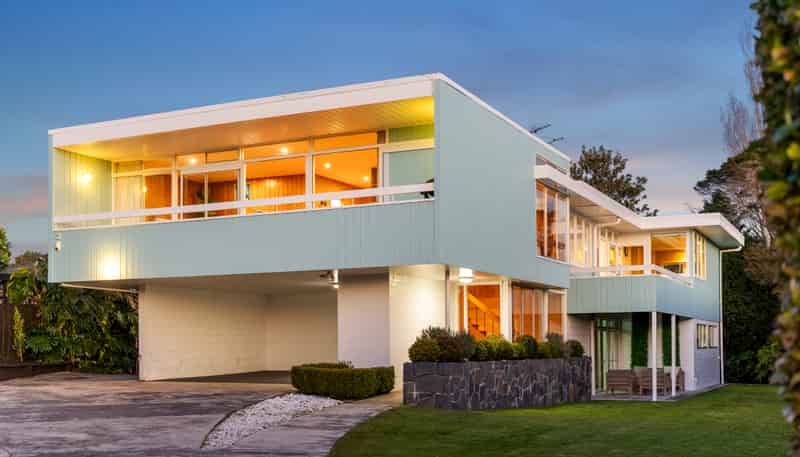 8 Kirkmay Place, Saint Heliers