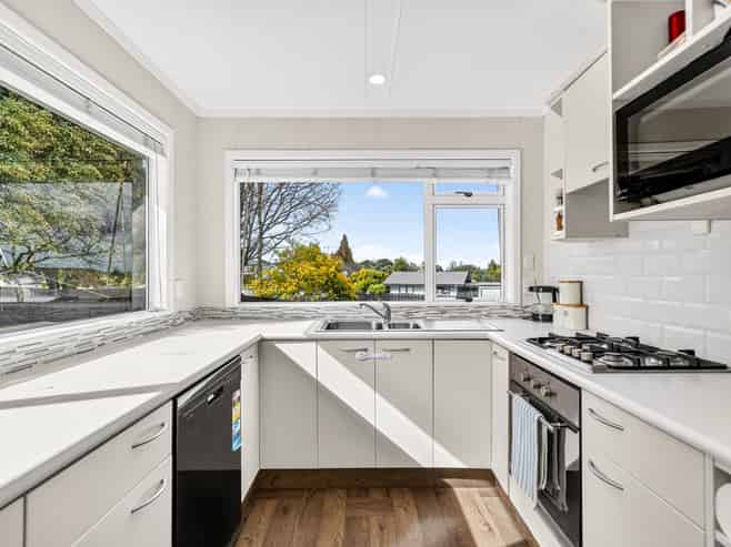 64 Pohutukawa Drive, Pukete