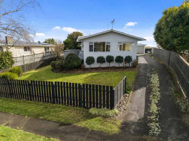 64 Pohutukawa Drive, Pukete