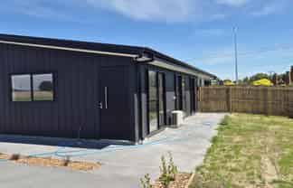 1/15 Mangamoteo Street, Lytton West