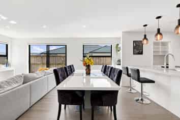 8 Lacuna Place, ROLLESTON