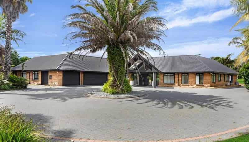 Granny Fla/92a Ranfurly Road, Alfriston