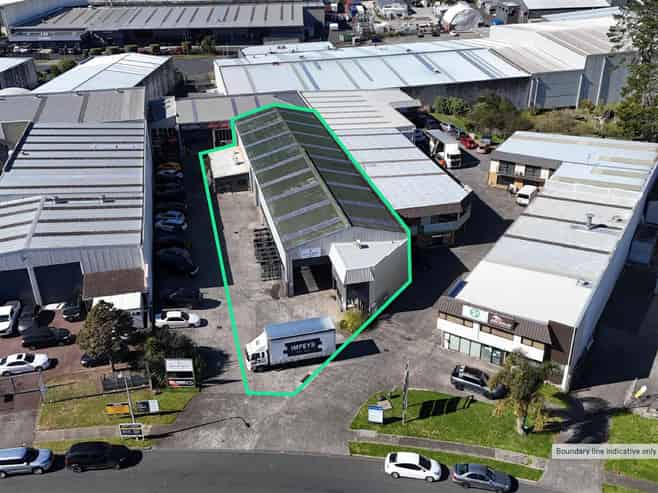 High Profile Warehouse with 2T Gantry