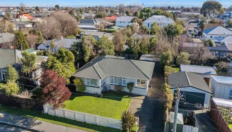 40 Dampier Street, Woolston
