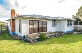 8 Tongariro Street, Castlecliff