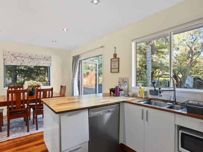 96 Millbrook Road, Sunnyvale