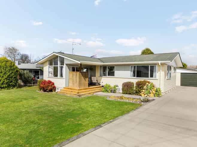 96 Browning Street, Leamington