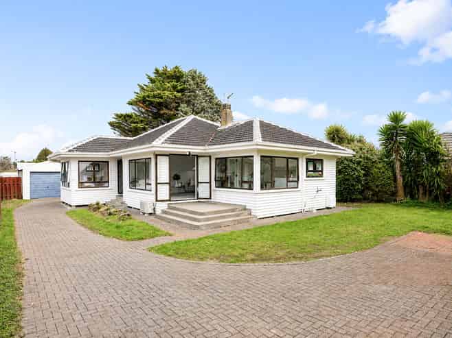 17 & 17A Garnett Avenue, Forest Lake