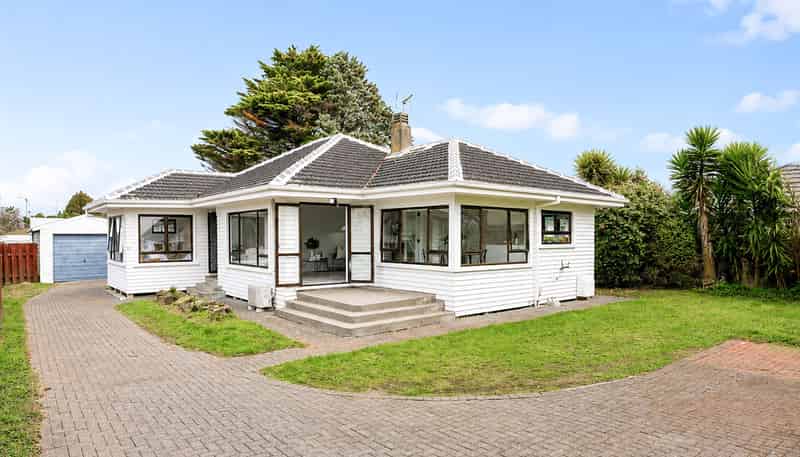 17 & 17A Garnett Avenue, Forest Lake