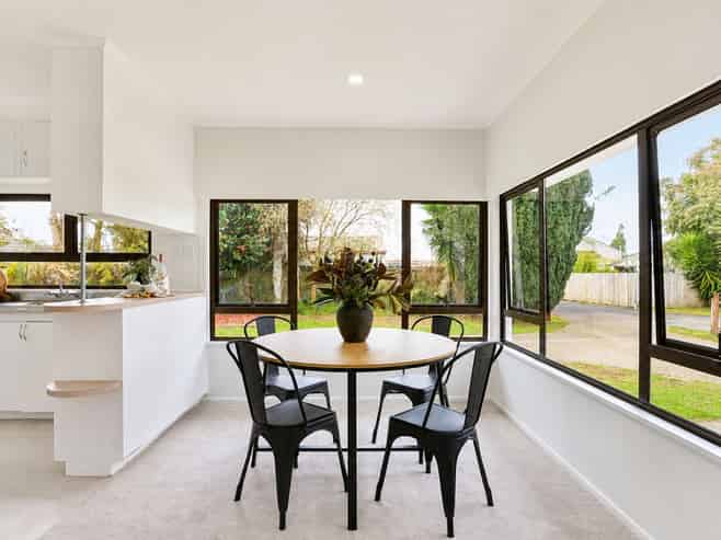 17 & 17A Garnett Avenue, Forest Lake
