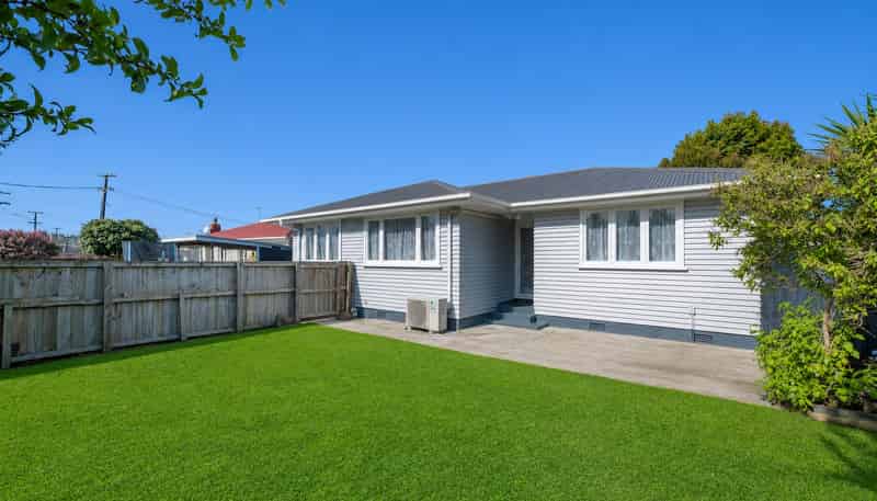 135 Clevedon Road, Papakura