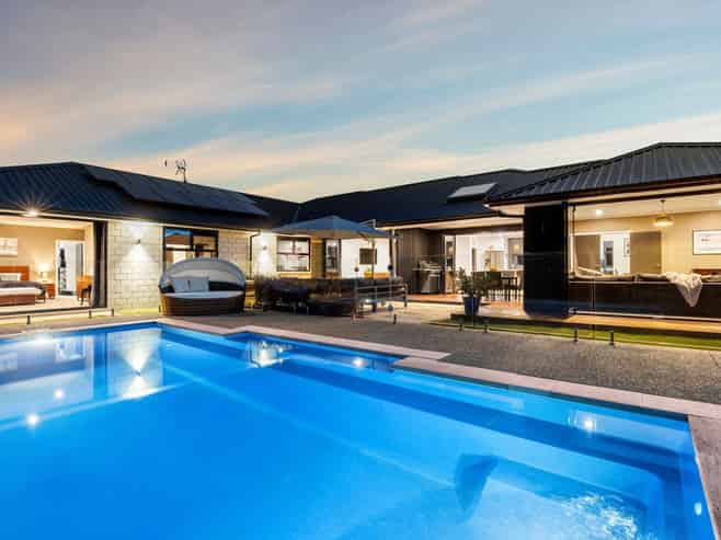 42 Alan Livingston Drive, Cambridge