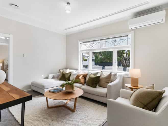 2 Aliford Avenue, One Tree Hill