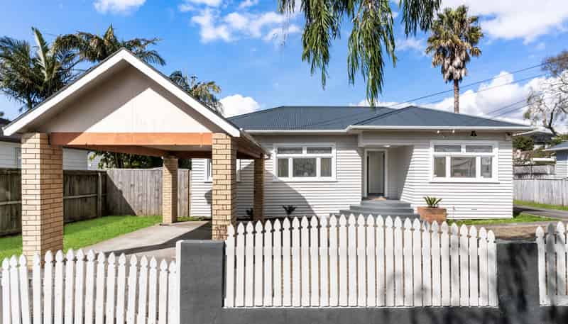 2 Aliford Avenue, One Tree Hill