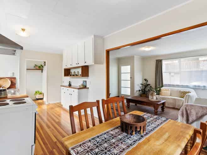 18 Paewai Road, Glen Eden