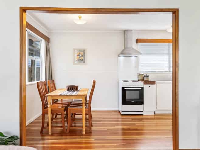 18 Paewai Road, Glen Eden