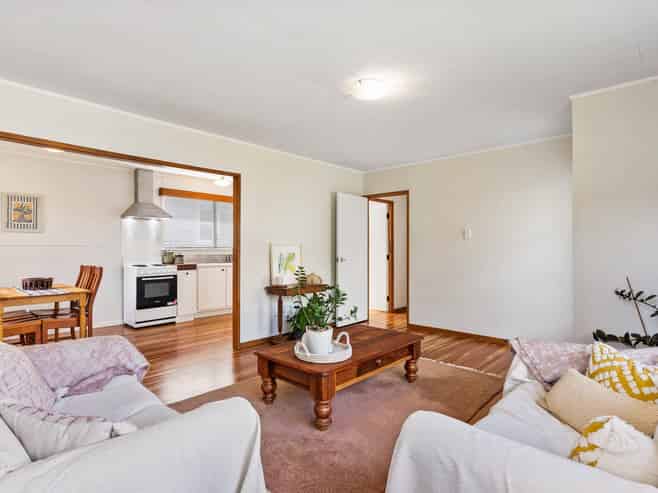 18 Paewai Road, Glen Eden