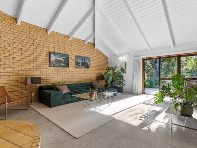 7 Happeace Lane, Titirangi