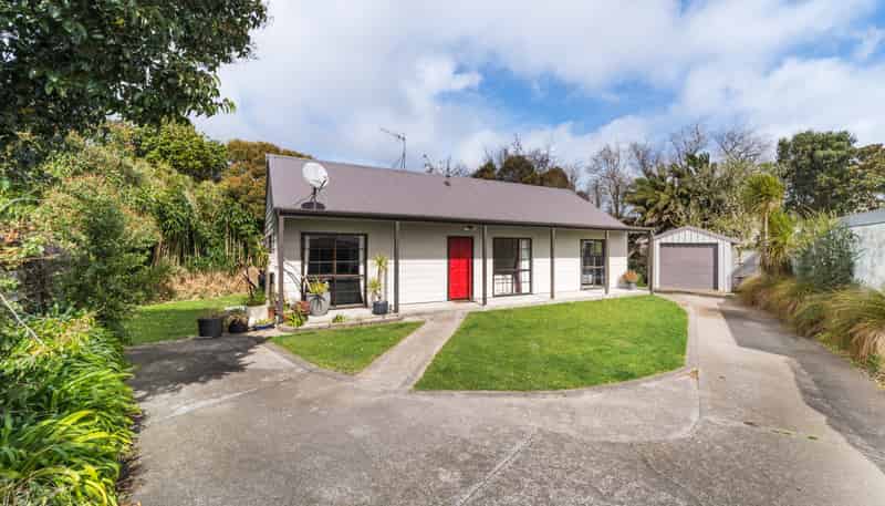 16A Wood Street, Takaro