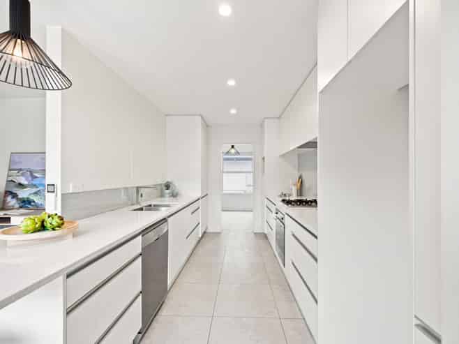 134 Edgeware Road, Saint Albans