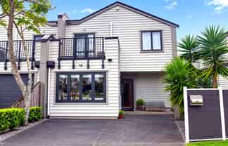 2/38 John Jennings Drive, Albany