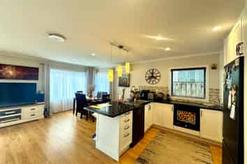 2/38 John Jennings Drive, Albany