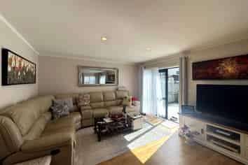 2/38 John Jennings Drive, Albany