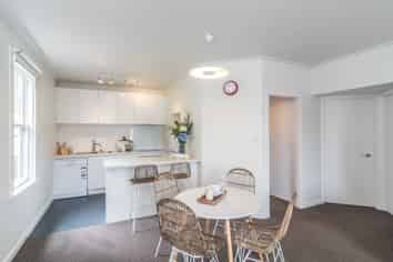 Upper flat/77 Majoribanks Street, Mount Victoria