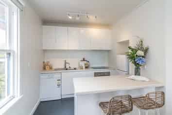 Upper flat/77 Majoribanks Street, Mount Victoria