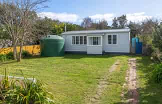 674 Waikawa Beach Road, Waikawa Beach