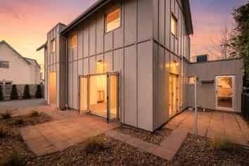 8 Olympic Lane, Edgeware