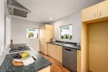 8 Olympic Lane, Edgeware