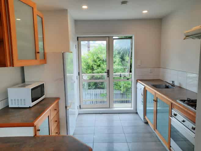 10/M Sylvan Ave East, Mount Eden