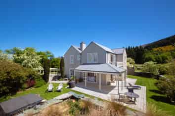 2 Streamside Lane, Millbrook Resort, Arrowtown