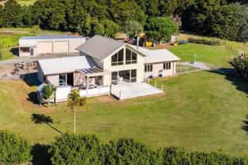 84 Sandford Road, Ruakaka