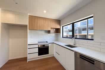 6/38 Roseman Avenue, Mount Roskill