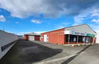 Warehouse / Trade Retail with Office