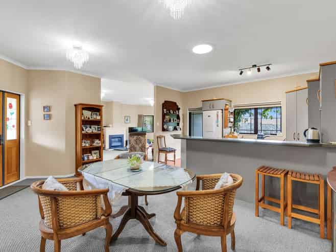 20 Paraekaretu Street, Hunterville