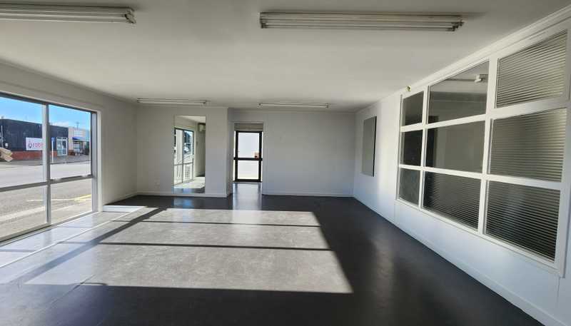 A/64 Wakefield Street, Onekawa