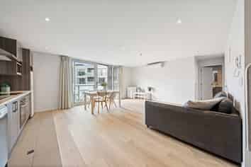 507/25 Don Mckinnon Drive, Albany