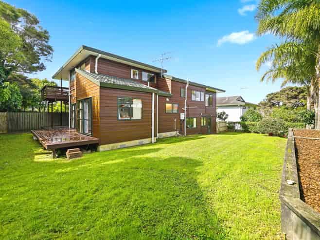11 Highwood Grove, Torbay
