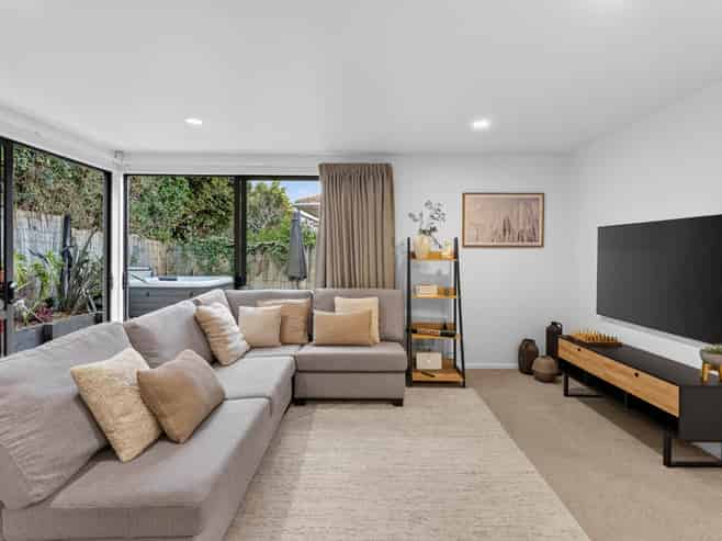 2A  Monterey Street, Glendowie