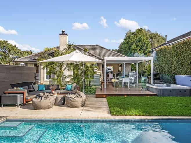 37 Colchester Avenue, Glendowie