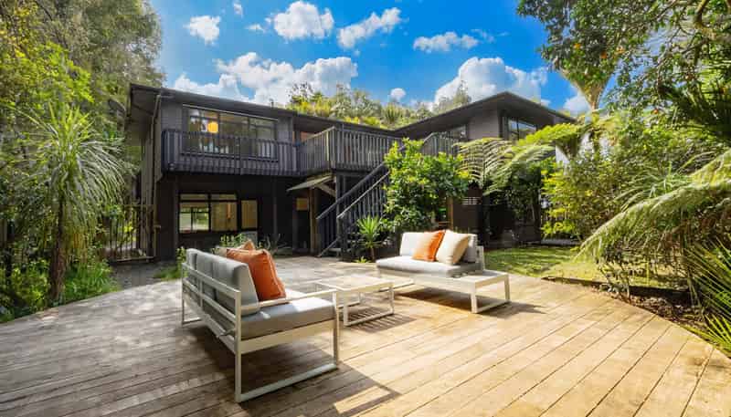 164 Woodlands Park Road, Titirangi