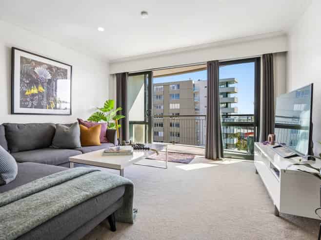 4D/118 Gladstone Road, Parnell